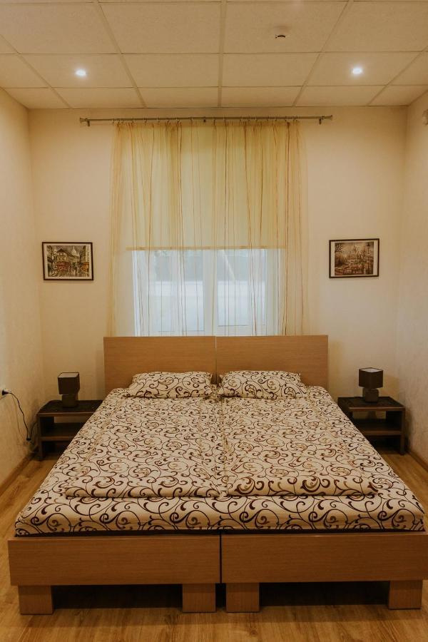 Guest House Baltika เวนต์สปิลส์ ภายนอก รูปภาพ